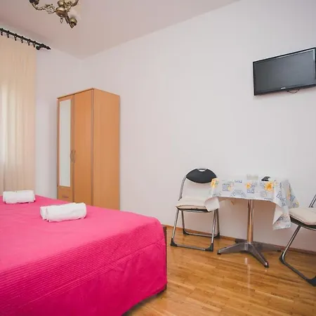 Studio 5637b Apartman *